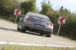 Nuova Nissan GT-R 2012 - 6