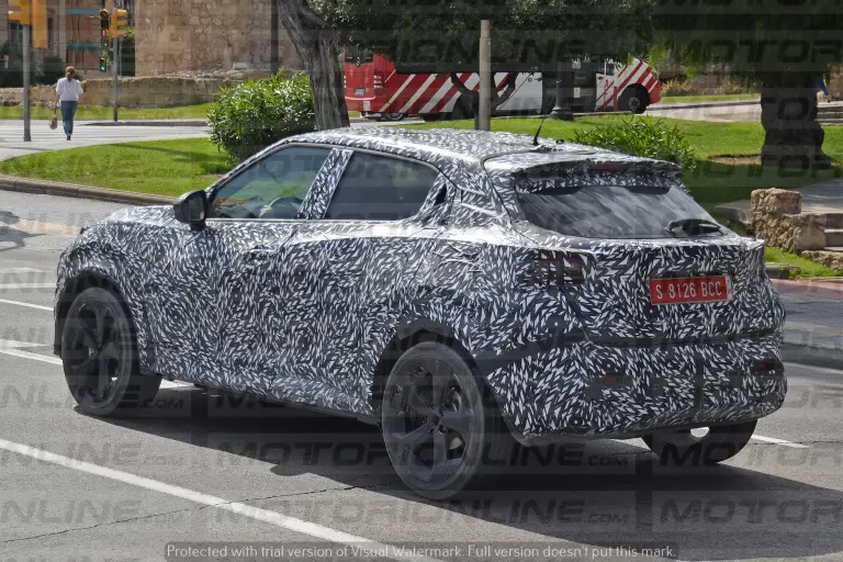 Nuova Nissan Juke 2020 - foto spia  - 7