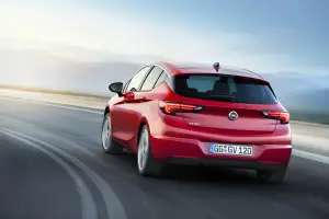 Nuova Opel Astra - 1.4 ECOTEC turbo a iniezione diretta