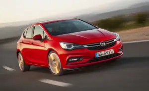 Nuova Opel Astra - 1.4 ECOTEC turbo a iniezione diretta