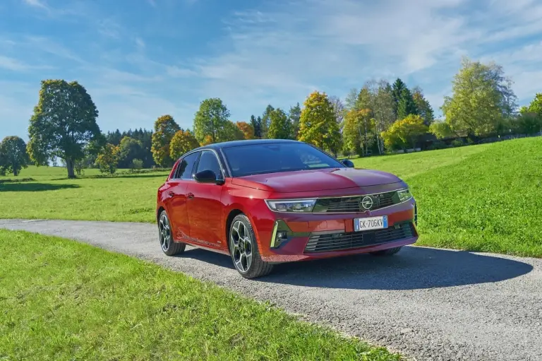 Nuova Opel Astra alta orologeria svizzera - Foto - 5