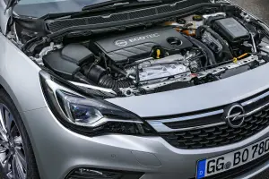 Nuova Opel Astra BiTurbo 5 porte