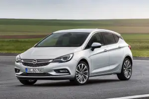 Nuova Opel Astra BiTurbo 5 porte