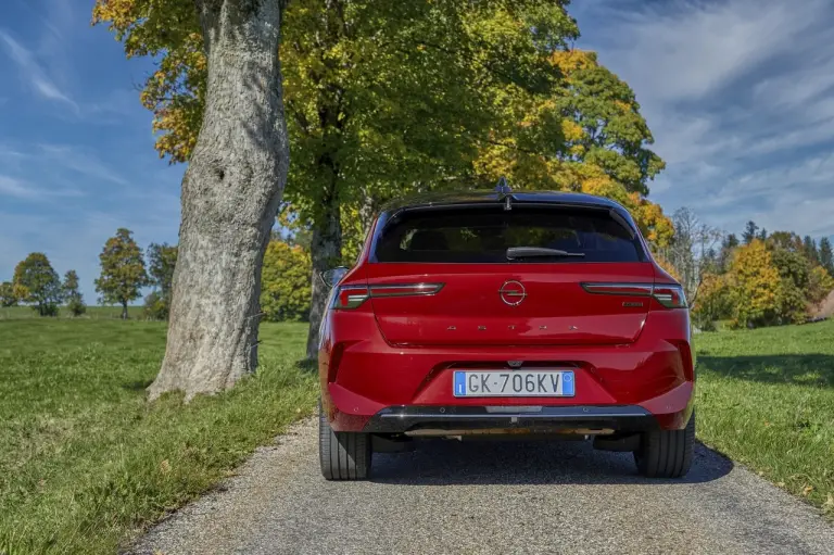 Nuova Opel Astra Chaise Longue LC4 - Foto - 11
