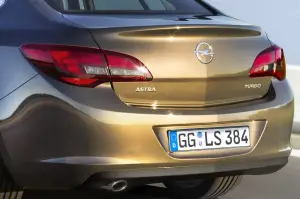 Nuova Opel Astra Sedan