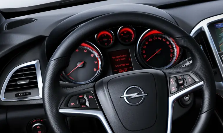 Nuova Opel Astra - 5