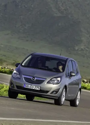 Nuova Opel Meriva: tutte le foto