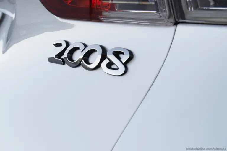 Nuova Peugeot 2008 - 13