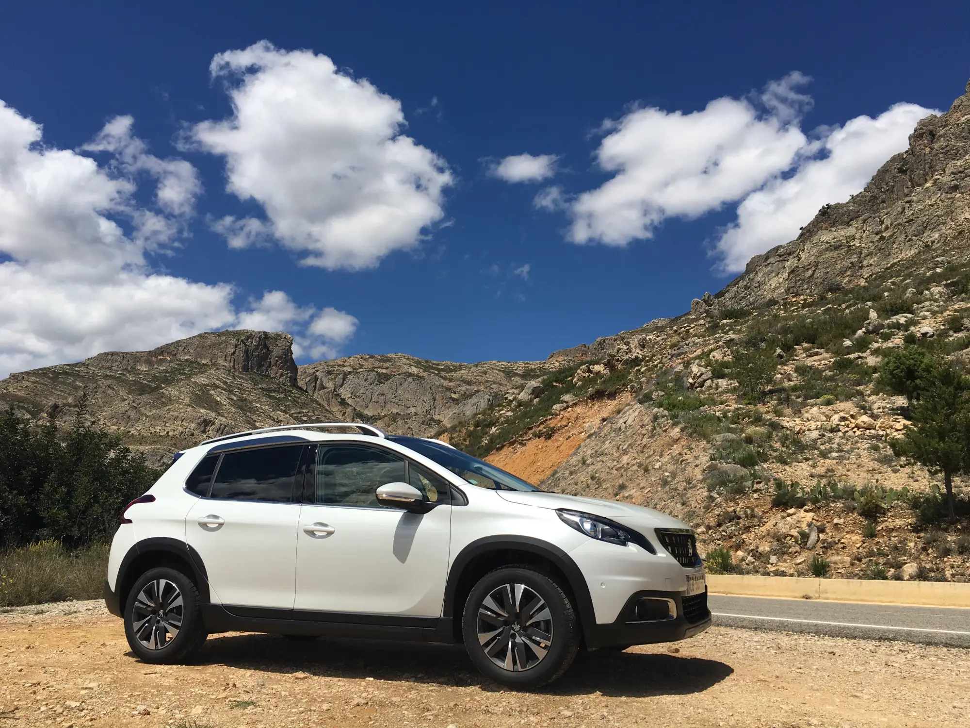 Nuova Peugeot 2008_MY2016 - 14