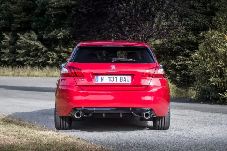 Nuova Peugeot 308 Gti nuove foto - 11