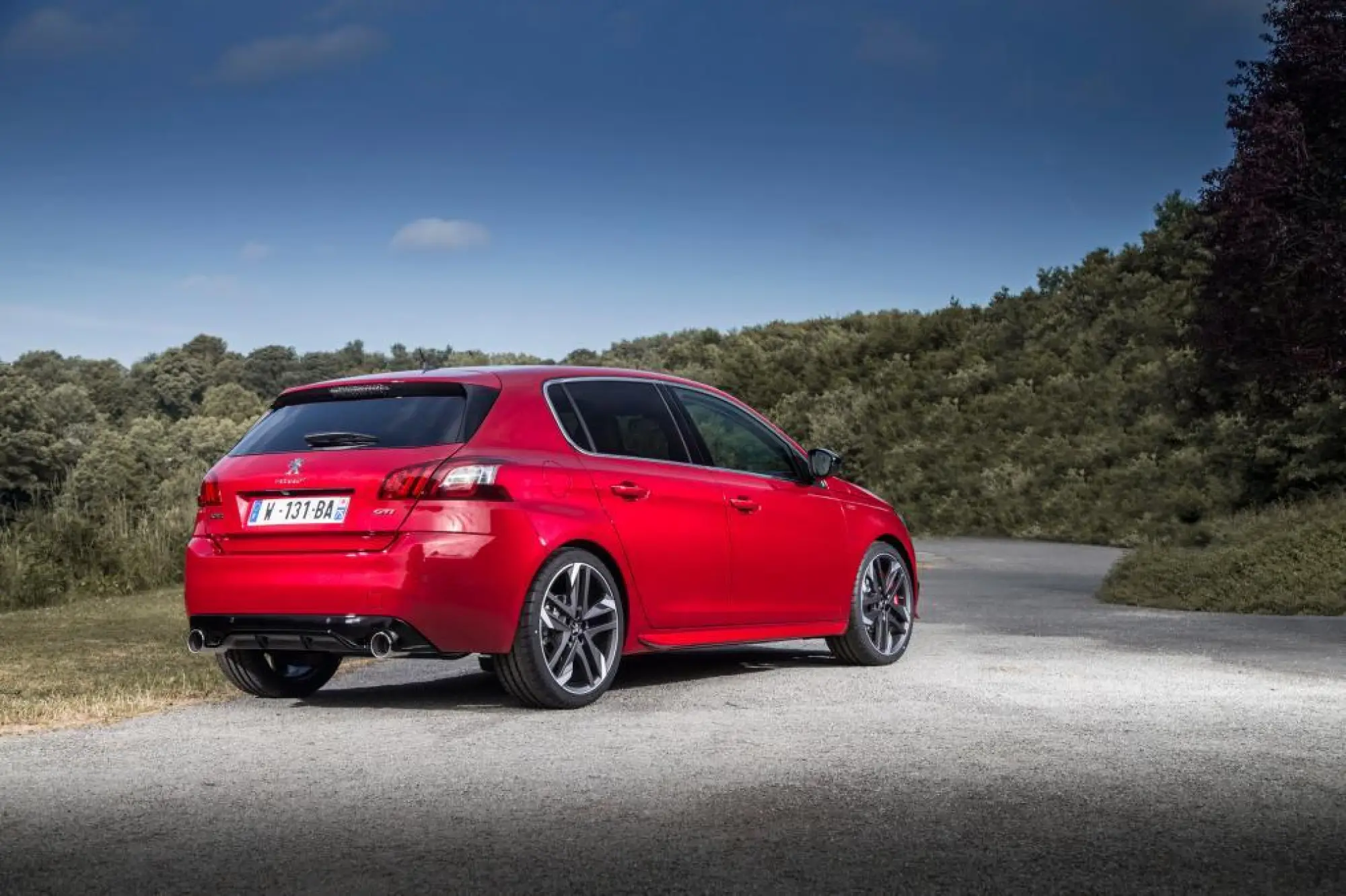 Nuova Peugeot 308 Gti nuove foto - 10