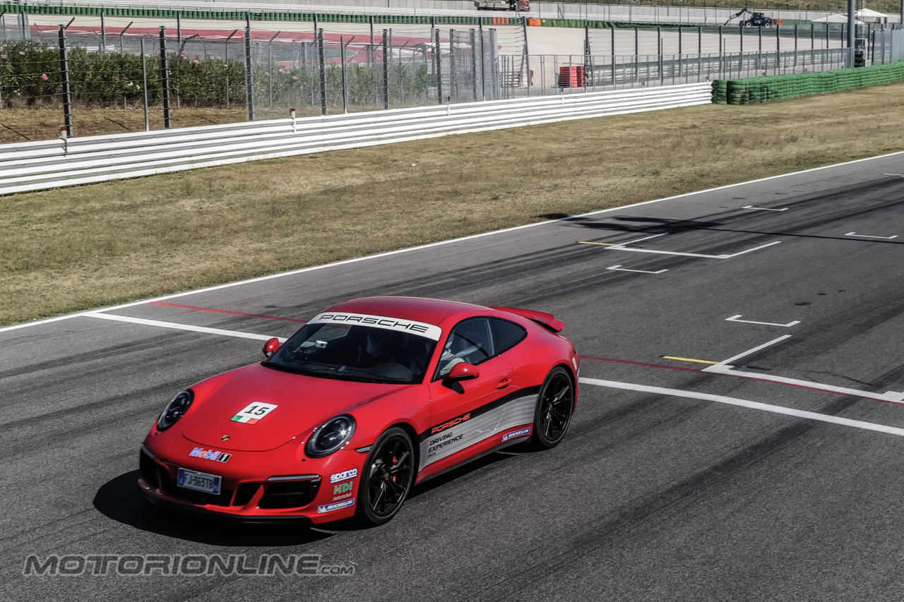 Nuova Porsche 911 GTS MY 2017 - Michelin Pilot Sport 4S