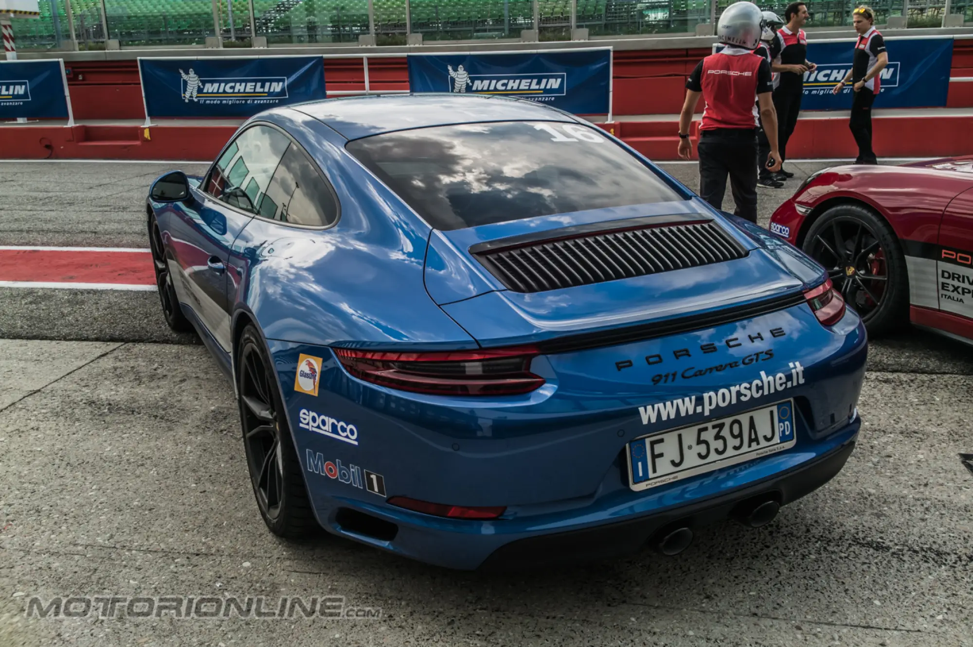 Nuova Porsche 911 GTS MY 2017 - Michelin Pilot Sport 4S - 18