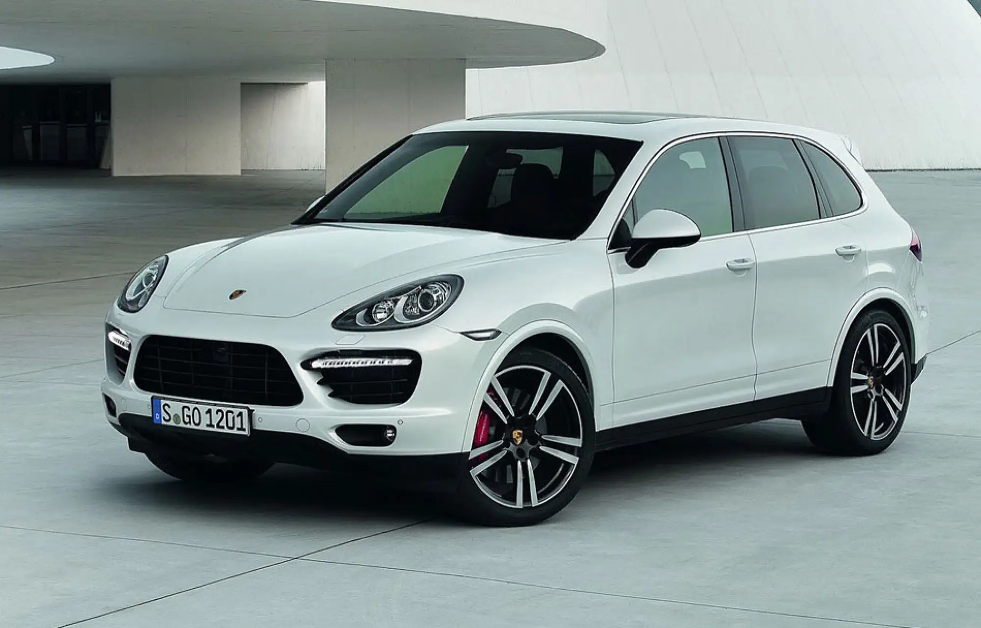 Nuova Porsche Cayenne Turbo S - 1