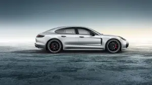 Nuova Porsche Panamera by Porsche Exclusive