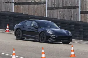 Nuova Porsche Panamera - foto spia (settembre 2014) - 2