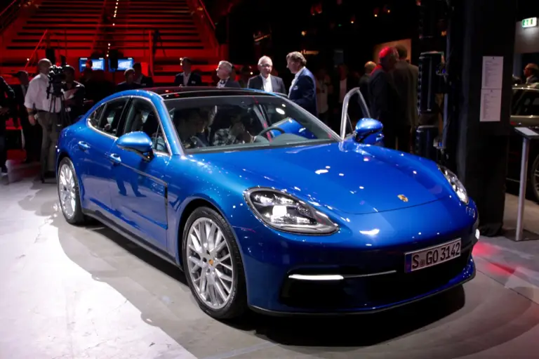Nuova Porsche Panamera - Presentazione a Berlino - 31