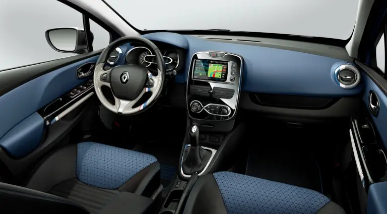 Nuova Renault Clio - The Waiting - 16