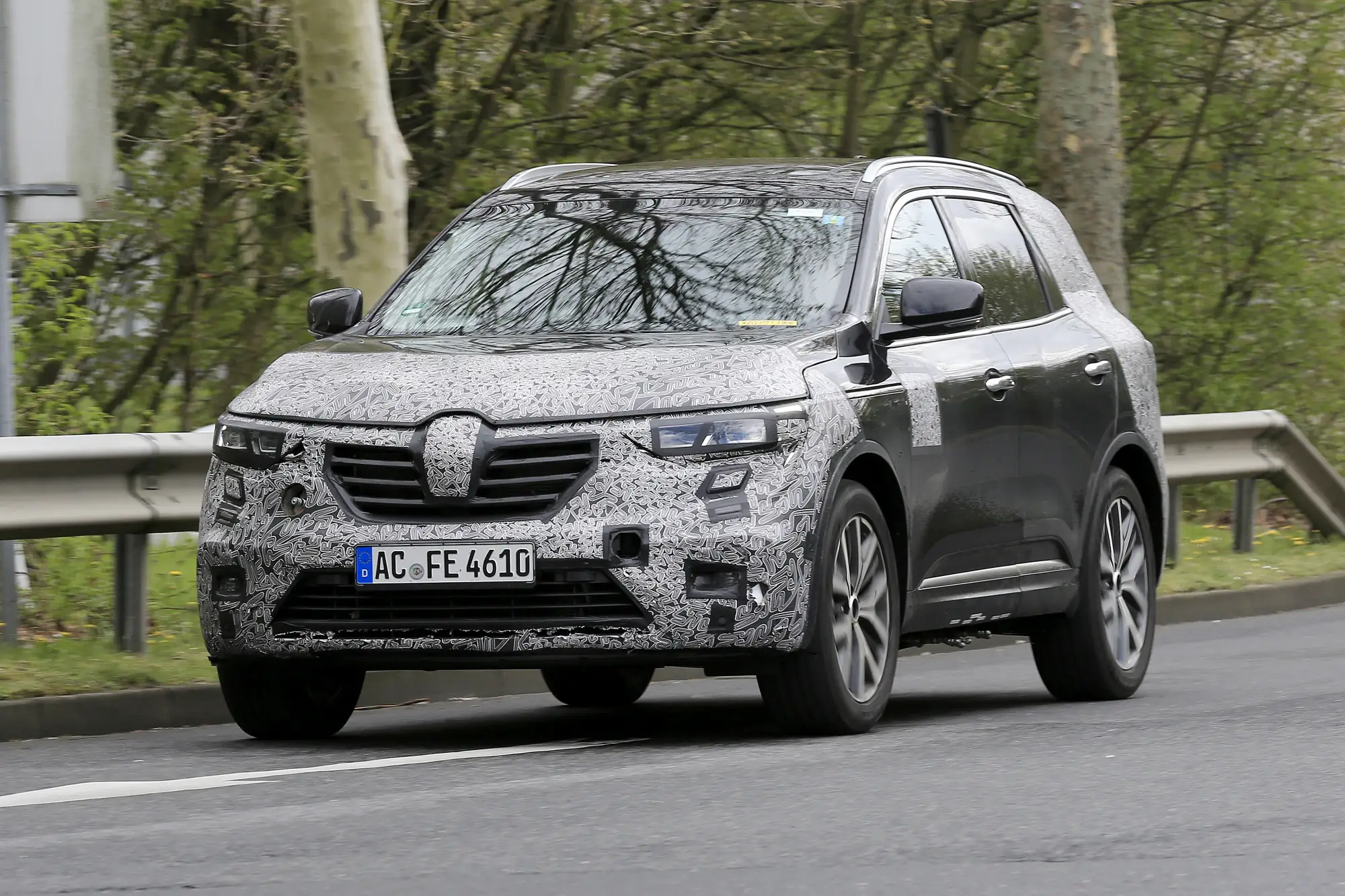 Nuova Renault Koleos 2019 - il restyling è servito - 12