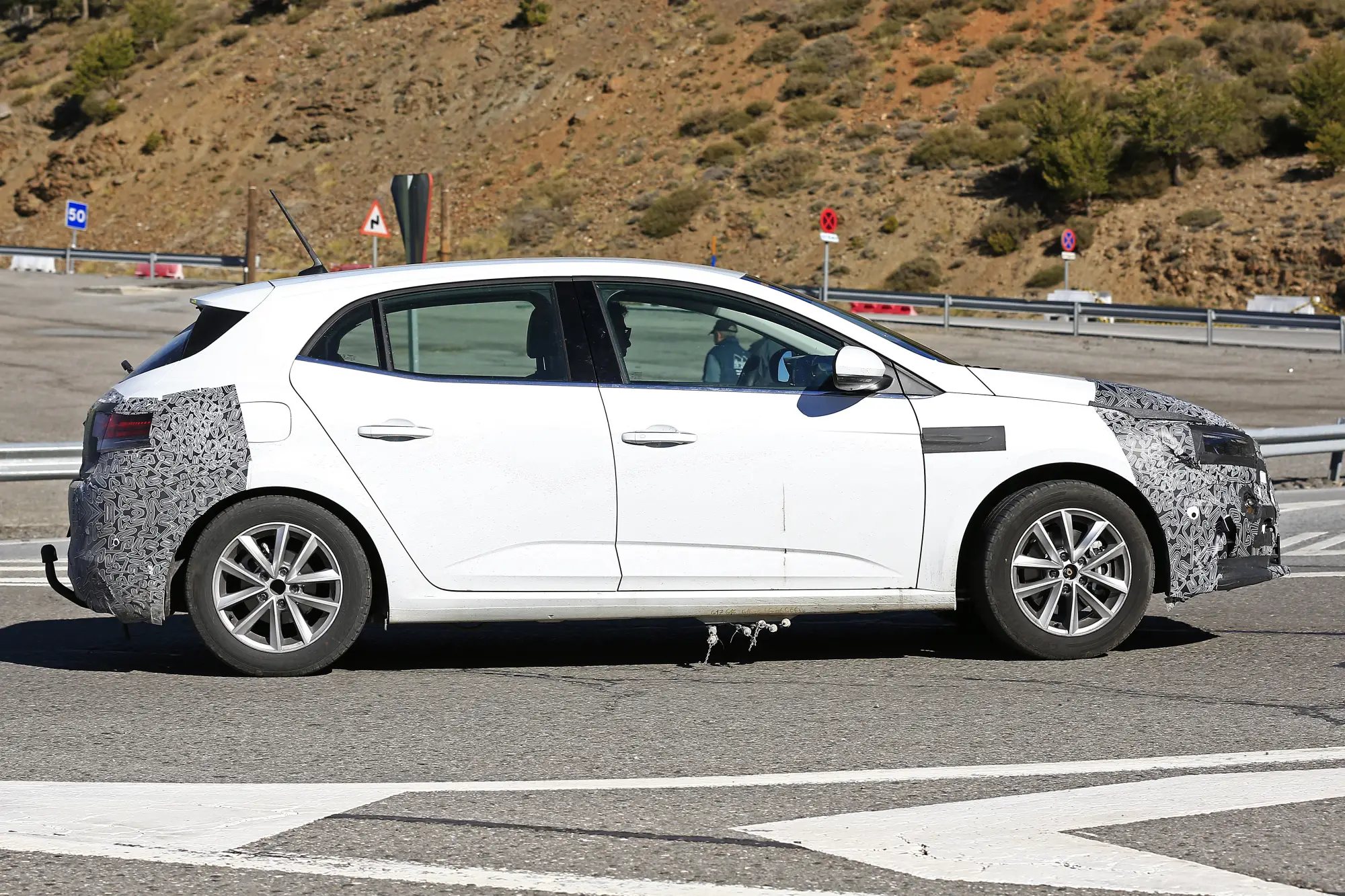 Nuova Renault Megane 2019 - 17