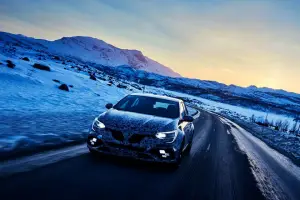 Nuova Renault Megane RS foto 14 Giugno 2017