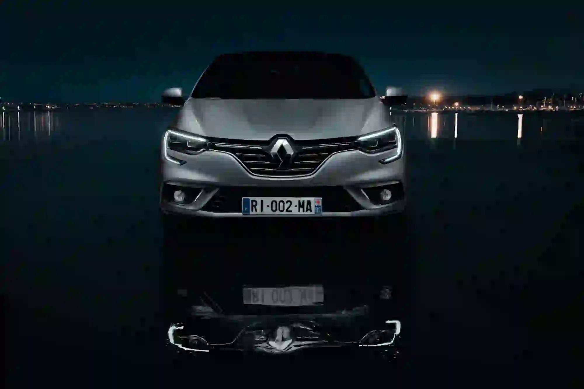 Nuova Renault Megane Sedan  - 12