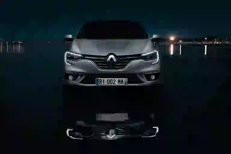 Nuova Renault Megane Sedan  - 12