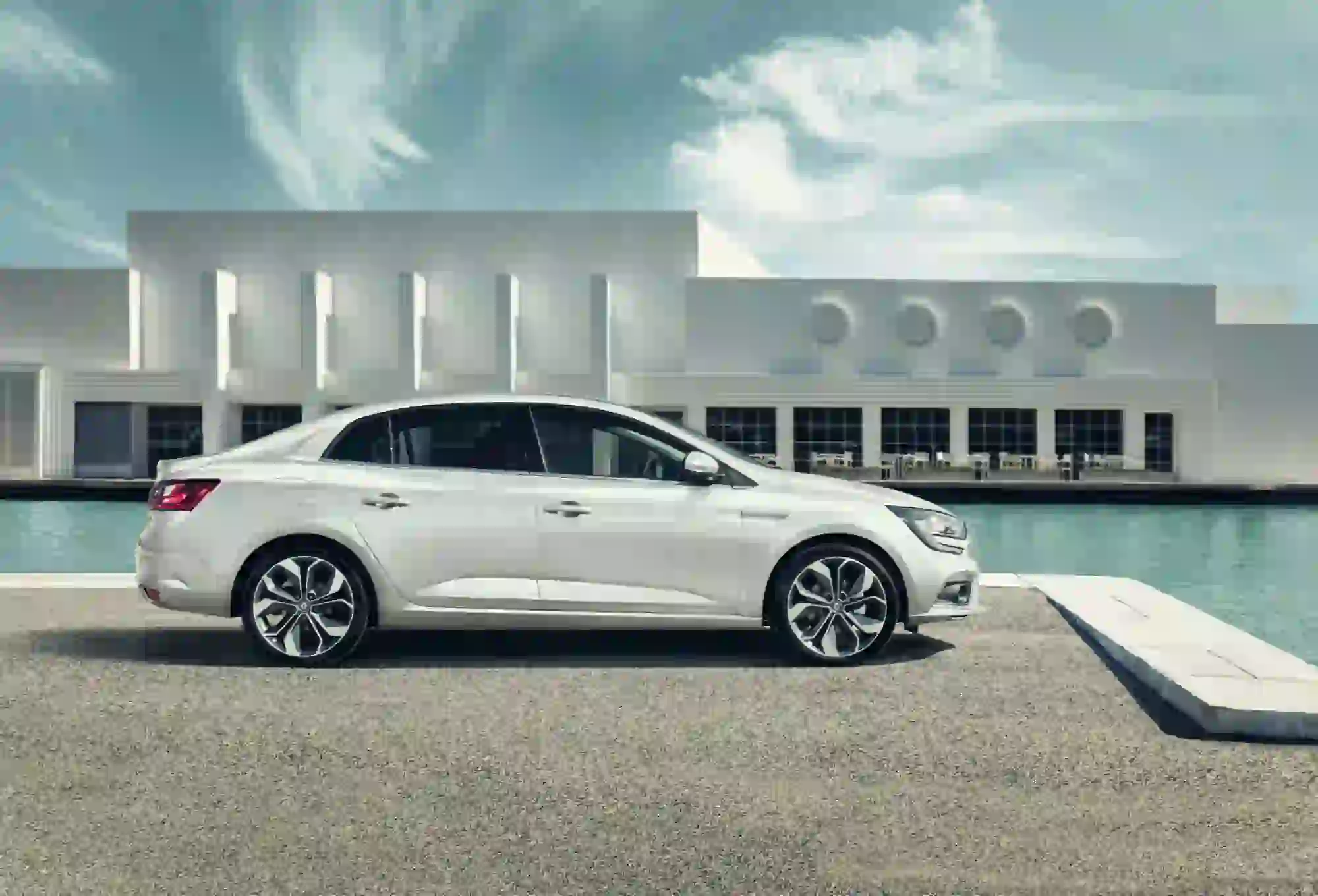 Nuova Renault Megane Sedan  - 17
