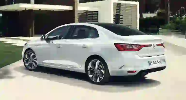 Nuova Renault Megane Sedan - 20