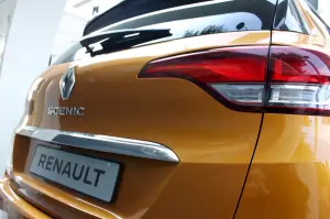 Nuova Renault Scenic alla Mostra d'Arte Cinematografica della Biennale di Venezia 2016