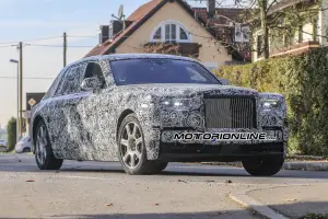 Nuova Rolls Royce Phantom MY 2018 foto spia 4 novembre 2016
