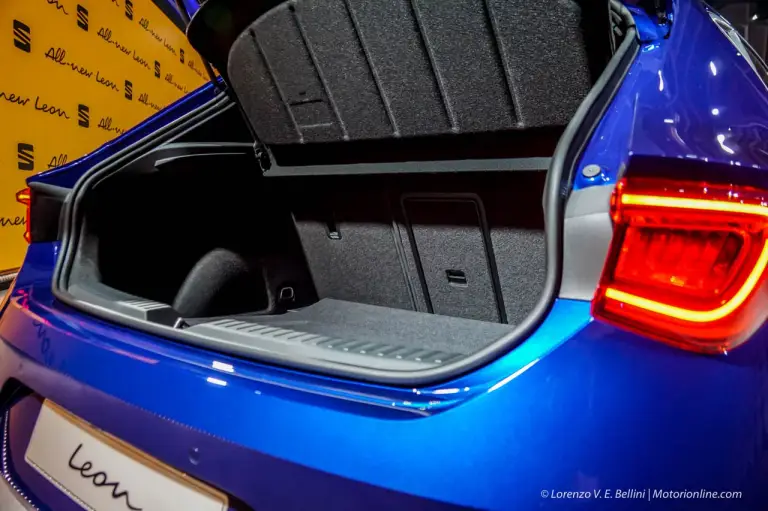 Nuova Seat Leon 2020 - Foto LIVE dal debutto - 32