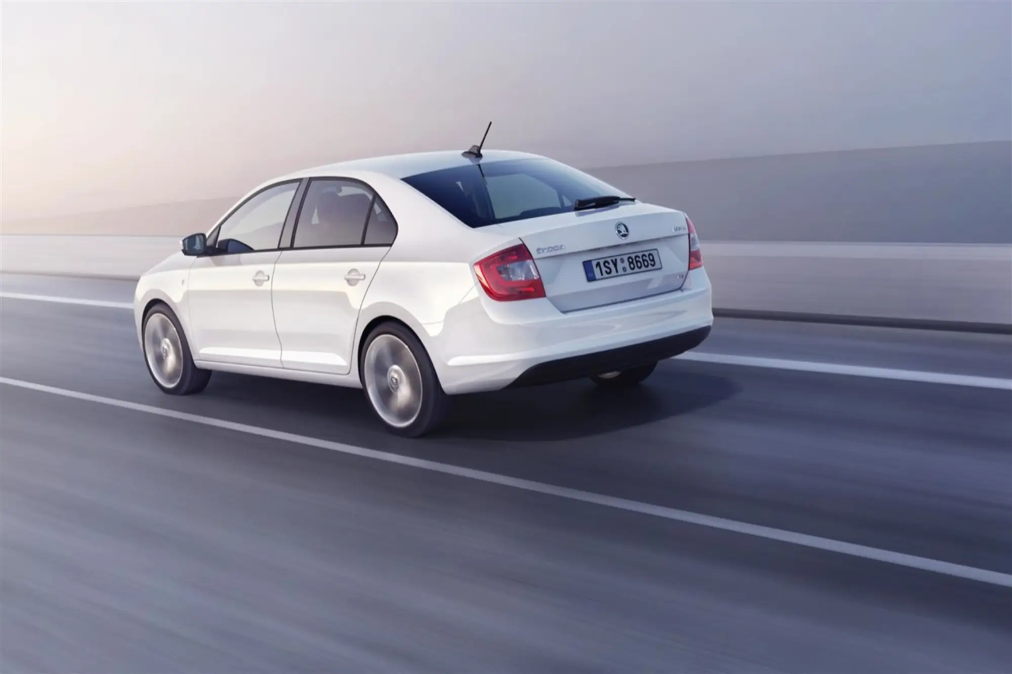 Nuova Skoda Rapid Berlina - 9