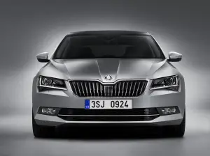 Nuova Skoda Superb 27.4.2015