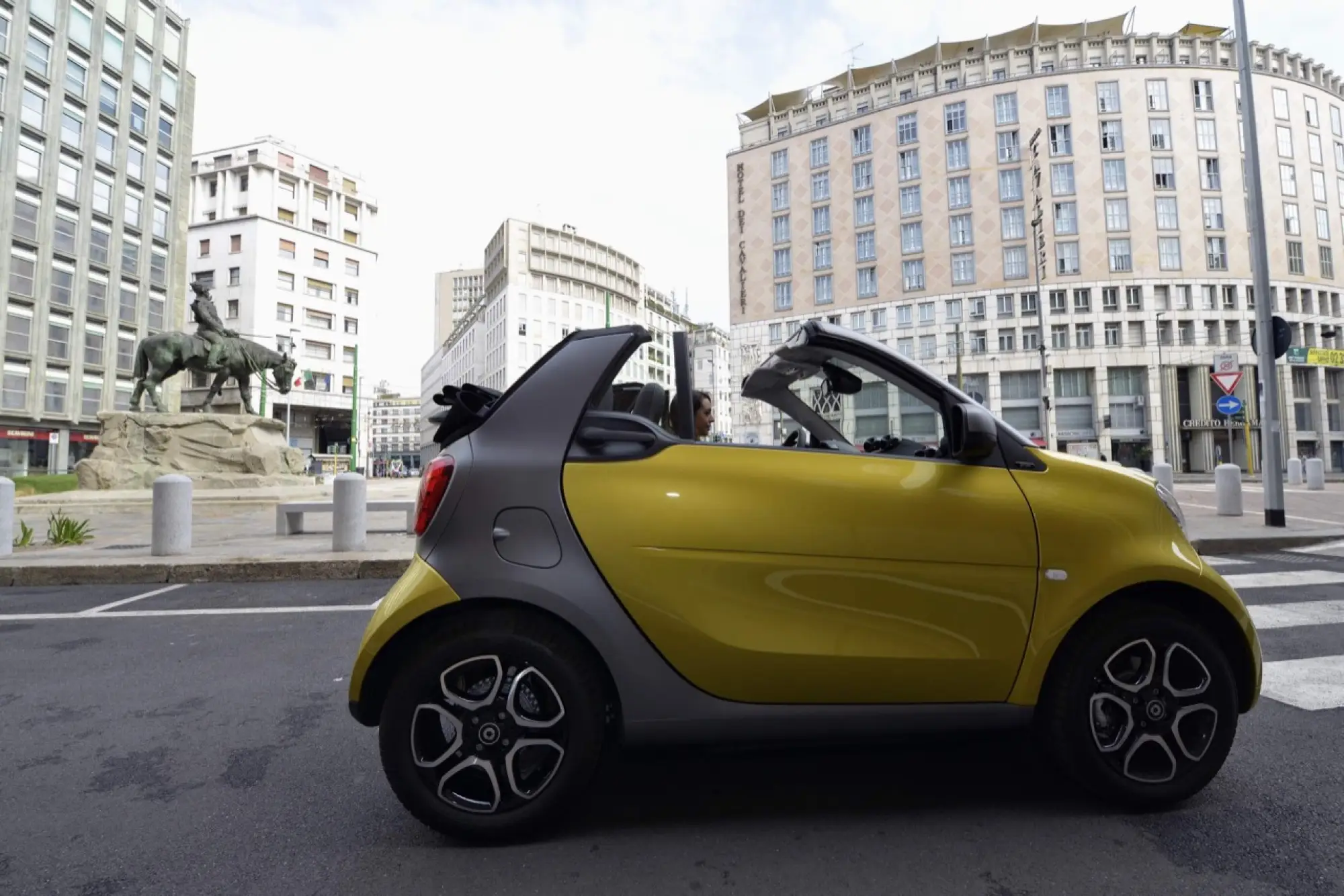 Nuova smart fortwo cabrio - 23