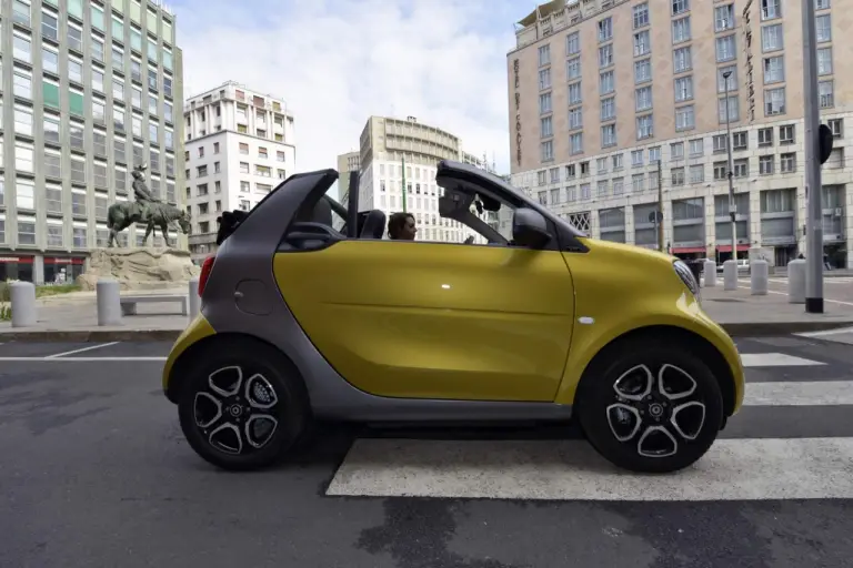 Nuova smart fortwo cabrio - 34