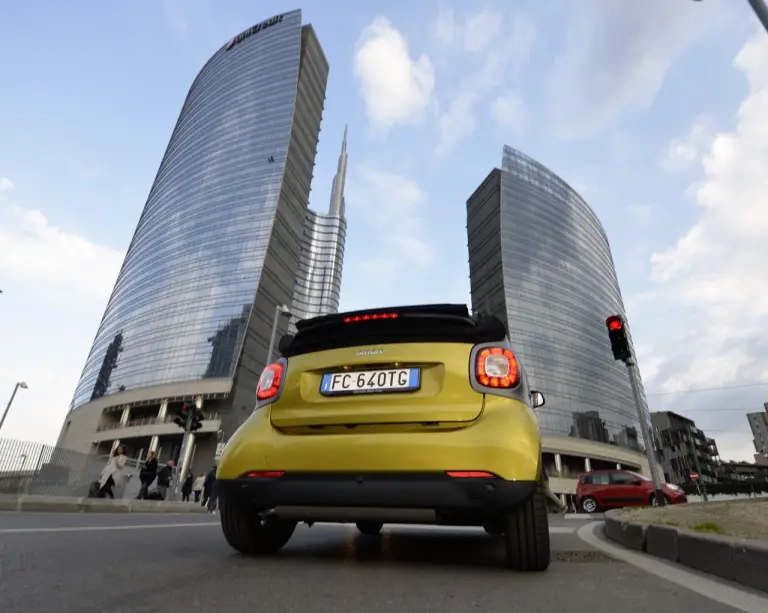 Nuova smart fortwo cabrio - 69