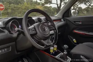 Nuova Suzuki Swift Sport MY 2018  Test Drive in Anteprima - 24