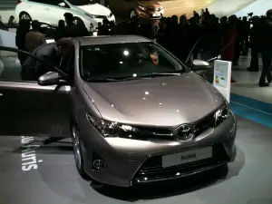 Nuova Toyota Auris - Salone di Parigi 2012 - 1