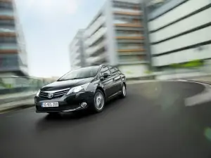 Nuova Toyota Avensis 2012 - 4