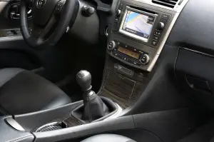 Nuova Toyota Avensis 2012