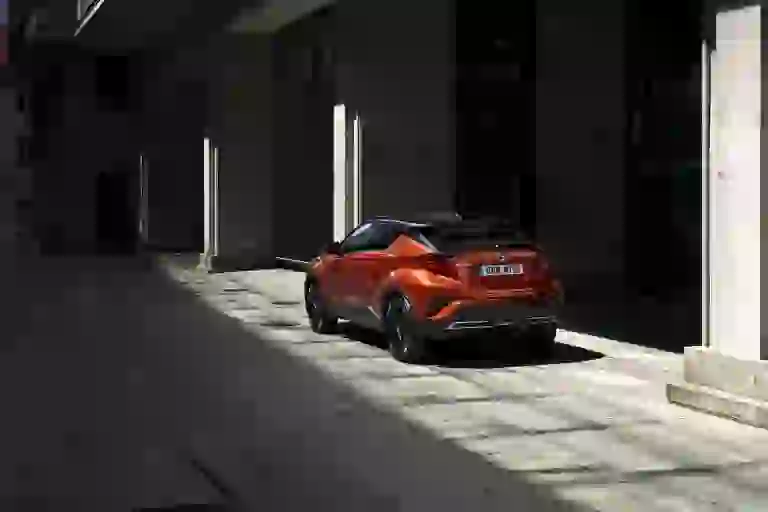 Nuova Toyota C-HR 2019  - 29