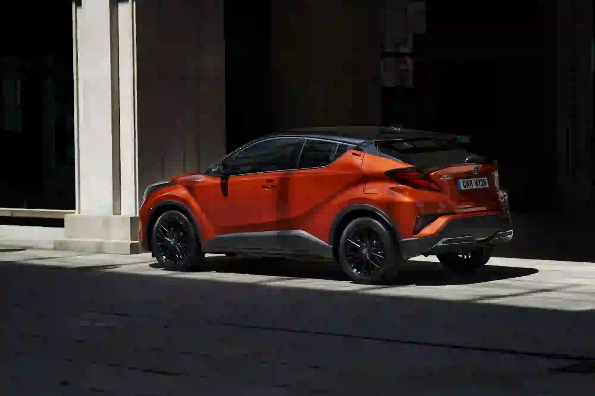 Nuova Toyota C-HR 2019  - 14