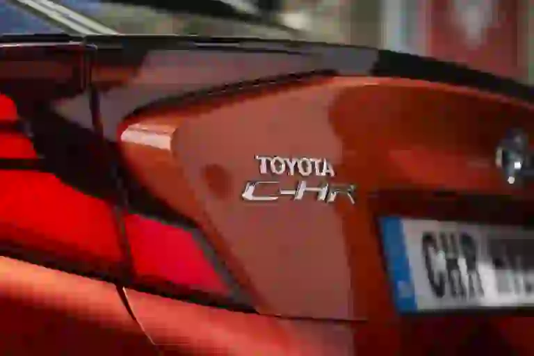 Nuova Toyota C-HR 2019 - 30