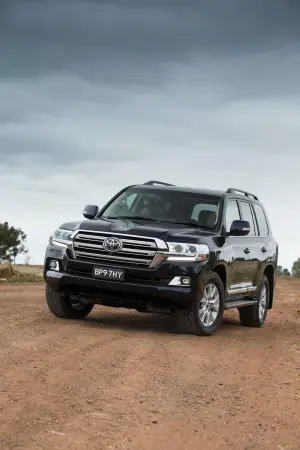 Nuova Toyota Land Cruiser