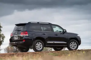 Nuova Toyota Land Cruiser