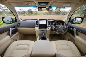 Nuova Toyota Land Cruiser