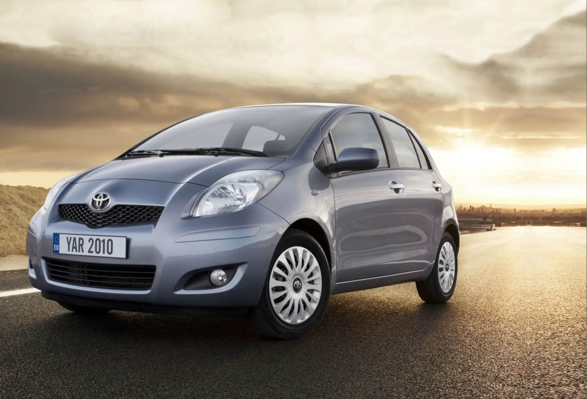 Nuova Toyota Yaris 2010 - 1