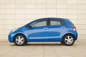 Nuova Toyota Yaris 2010 - 13