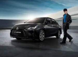 Nuova Toyota Yaris Ativ - Foto